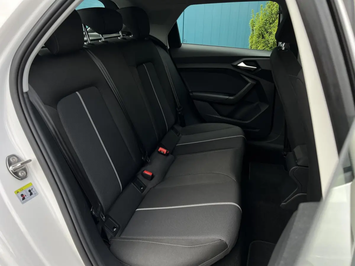 25 TFSI Pro Line NAV.VIA.CARPLAY/ANDROID | CRUISE | DIGI.DASHB | PDC | LMV | 1'EIG