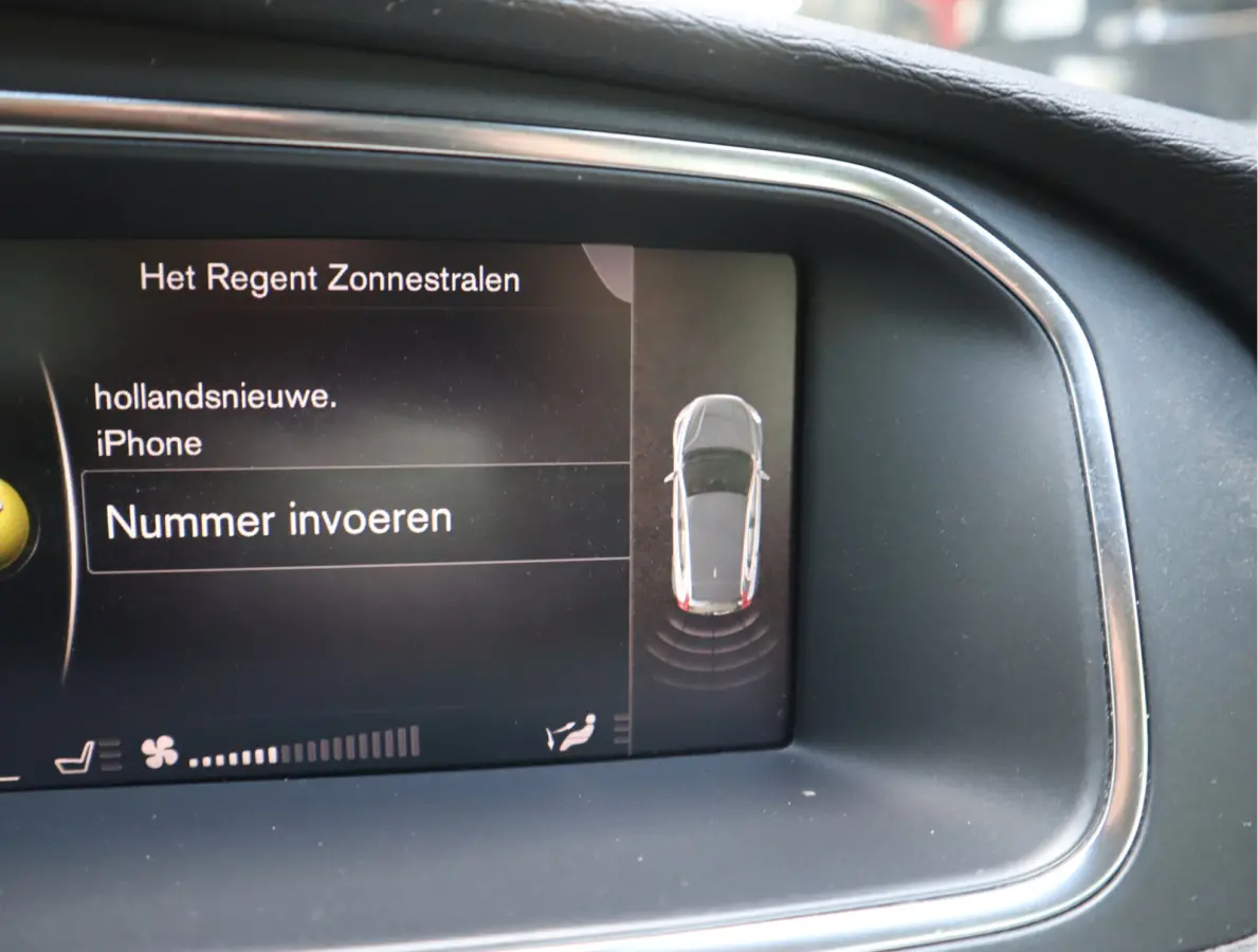 2.0 T2 Momentum Navi /Stoelverw / Trekhaak / Climate / Handgesch Goed onderhouden