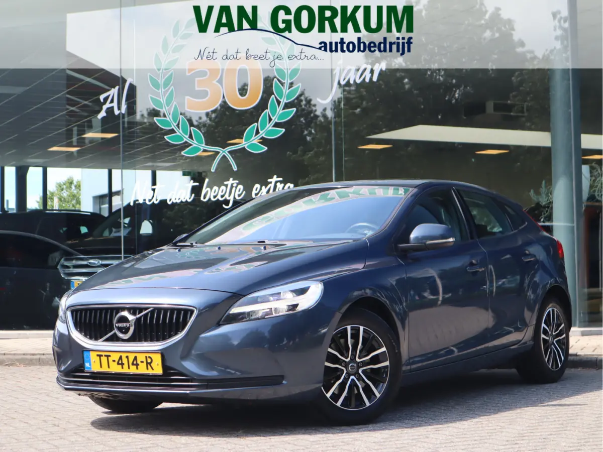 2.0 T2 Momentum Navi /Stoelverw / Trekhaak / Climate / Handgesch Goed onderhouden