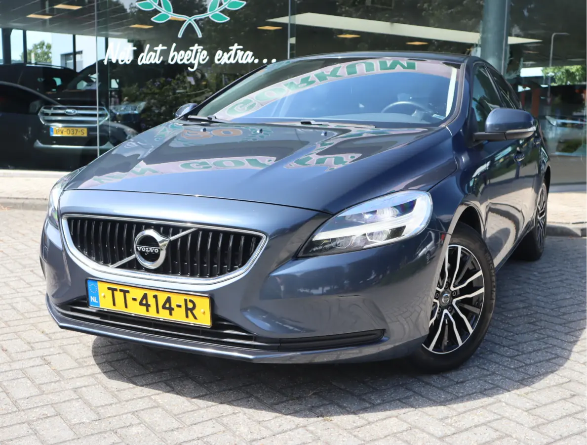 2.0 T2 Momentum Navi /Stoelverw / Trekhaak / Climate / Handgesch Goed onderhouden