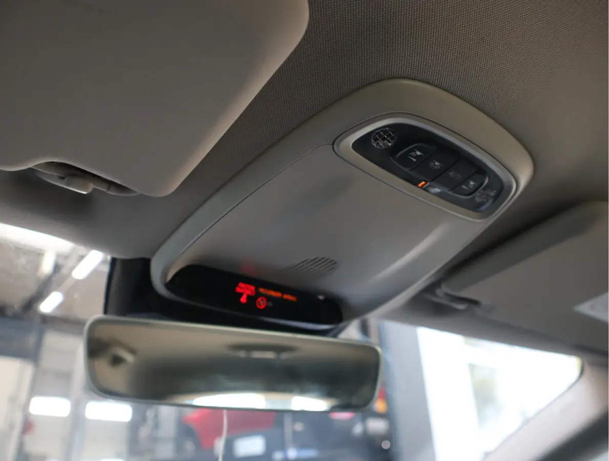 2.0 T2 Momentum Navi /Stoelverw / Trekhaak / Climate / Handgesch Goed onderhouden