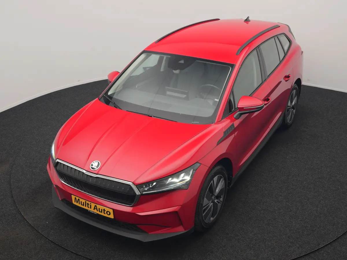 50 Comfort 55 kWh Dealer O.H INCL BTW | Adaptive Cruise | Camera | Crystal LED | Apple Carplay | Sportstoelen Verwarmd | BLIS | Virtual | Navigatie | DAB | 19"L.M |
