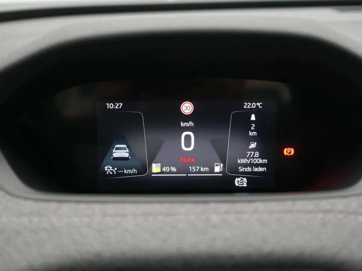 50 Comfort 55 kWh Dealer O.H INCL BTW | Adaptive Cruise | Camera | Crystal LED | Apple Carplay | Sportstoelen Verwarmd | BLIS | Virtual | Navigatie | DAB | 19"L.M |