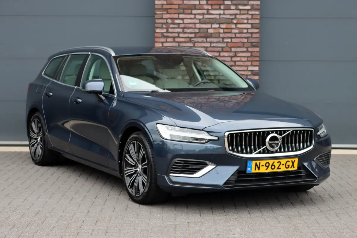 2.0 T8 Twin Engine AWD Inscription | Bowers&Wilkins | Massage | Trekhaak | Memory | HUD | ACC | Stoelventilatie | Verwarmd Stuurwiel | Nappa Leder | IntelliSafe PRO |