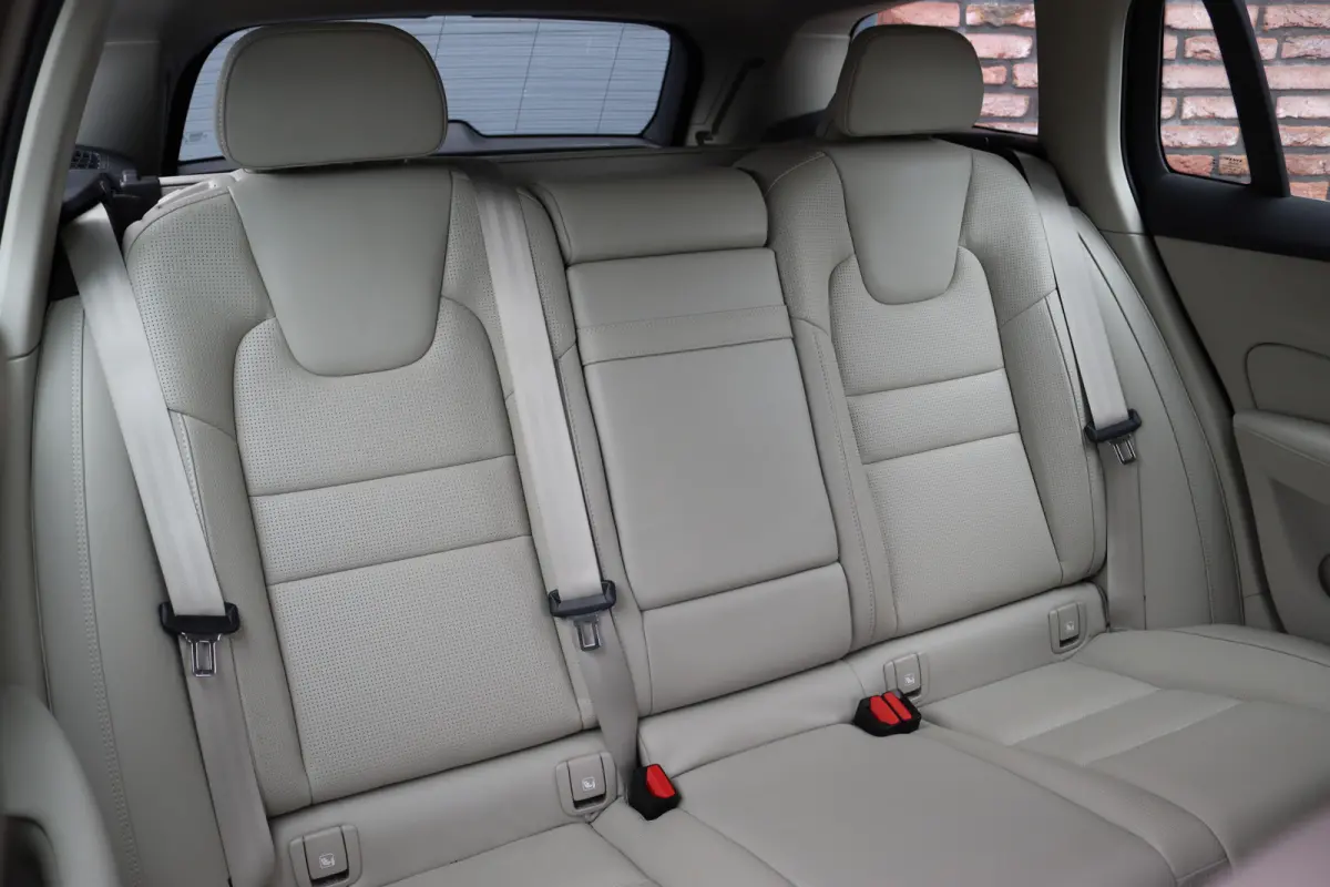 2.0 T8 Twin Engine AWD Inscription | Bowers&Wilkins | Massage | Trekhaak | Memory | HUD | ACC | Stoelventilatie | Verwarmd Stuurwiel | Nappa Leder | IntelliSafe PRO |