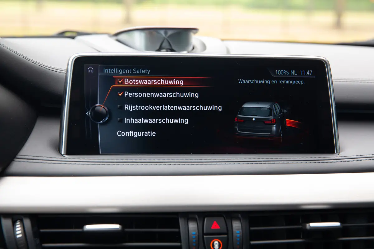 M50d , Pano, Bang&Olufsen, HUD, 360-camera, Vol!