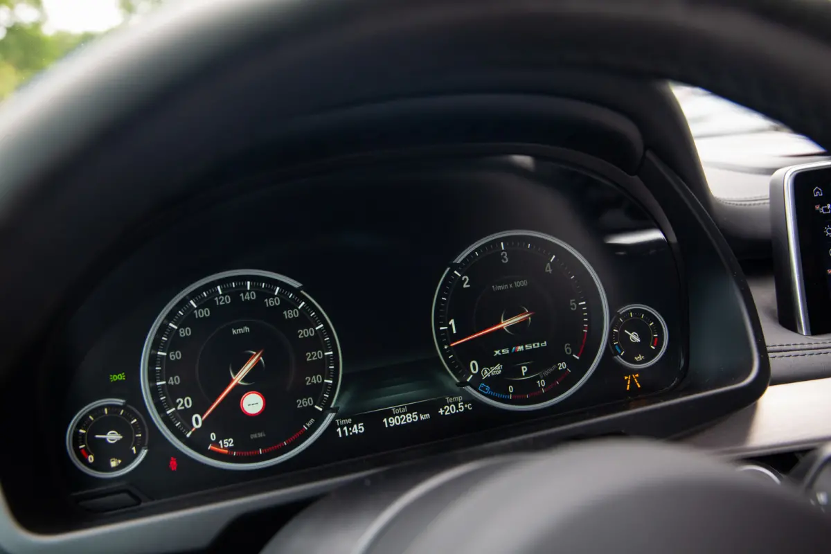 M50d , Pano, Bang&Olufsen, HUD, 360-camera, Vol!
