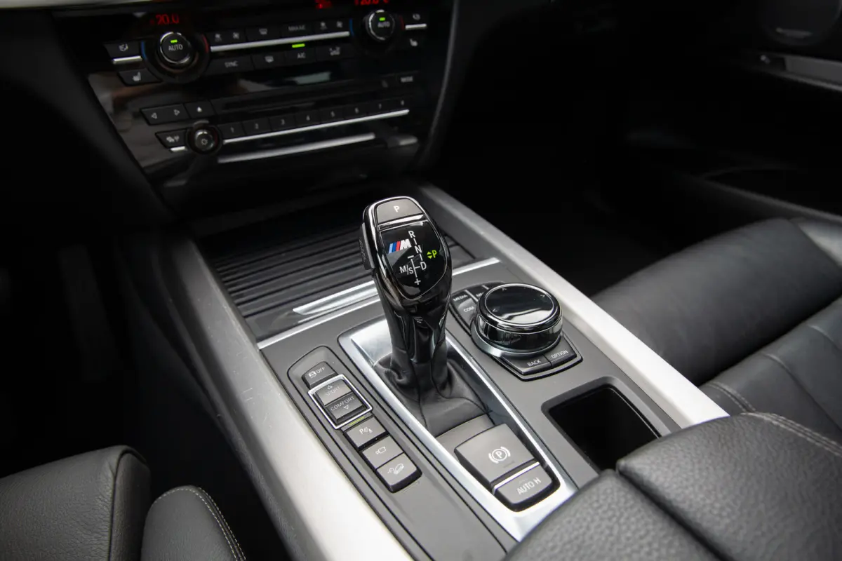 M50d , Pano, Bang&Olufsen, HUD, 360-camera, Vol!