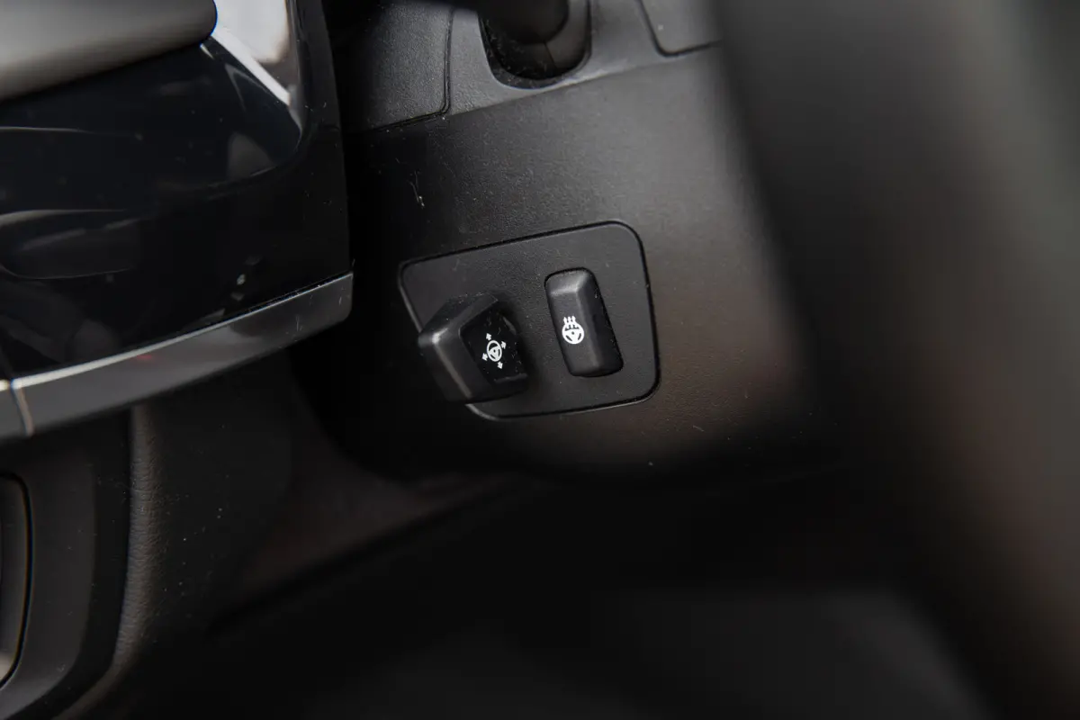 M50d , Pano, Bang&Olufsen, HUD, 360-camera, Vol!