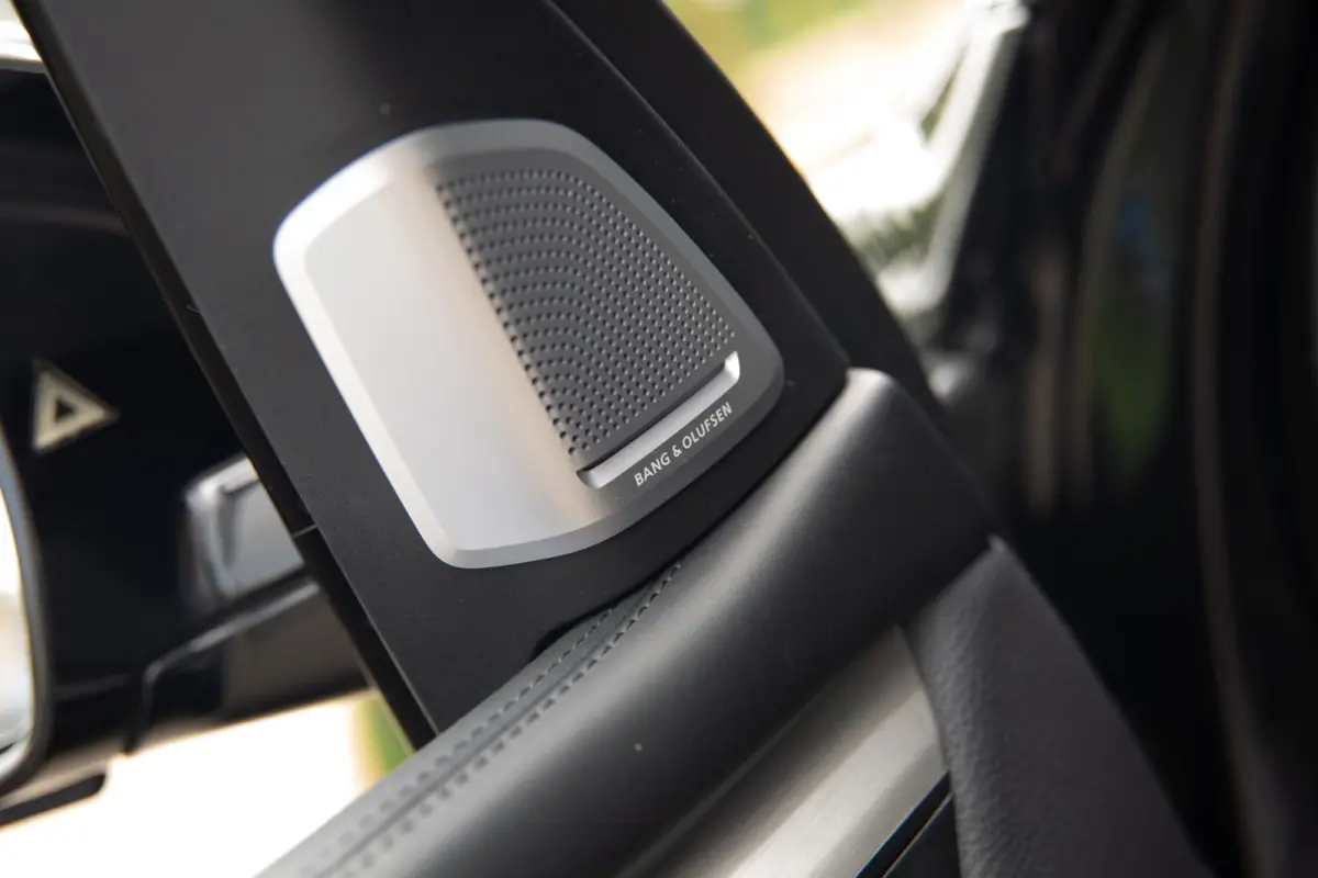 M50d , Pano, Bang&Olufsen, HUD, 360-camera, Vol!