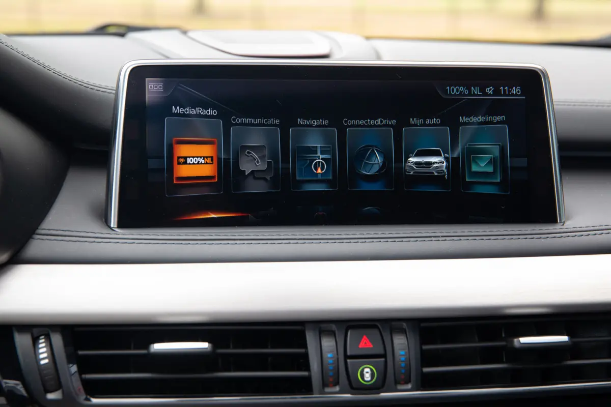 M50d , Pano, Bang&Olufsen, HUD, 360-camera, Vol!