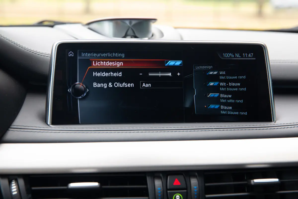 M50d , Pano, Bang&Olufsen, HUD, 360-camera, Vol!