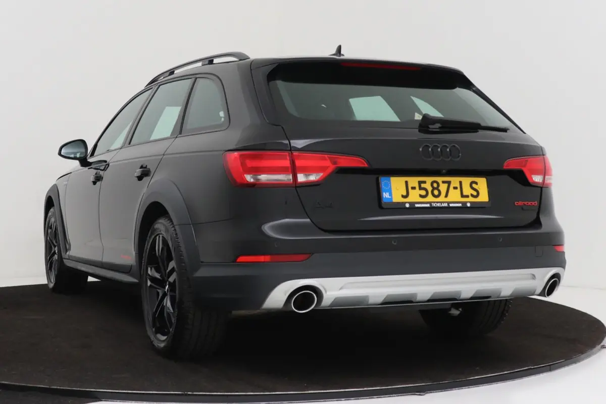 quattro 45 TFSI MHEV Pro Line Plus | Camera | Navigatie | Stoelverwarming | 3-Zone Clima | Elek. Stoelverstelling