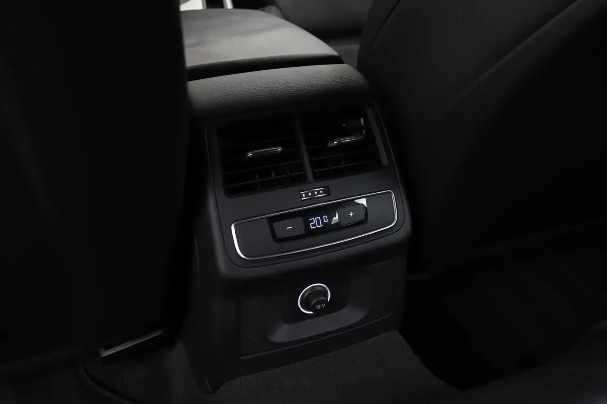 quattro 45 TFSI MHEV Pro Line Plus | Camera | Navigatie | Stoelverwarming | 3-Zone Clima | Elek. Stoelverstelling