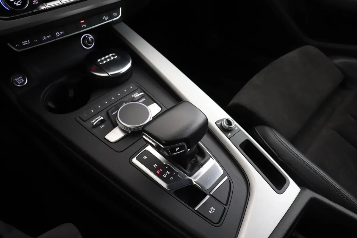 quattro 45 TFSI MHEV Pro Line Plus | Camera | Navigatie | Stoelverwarming | 3-Zone Clima | Elek. Stoelverstelling