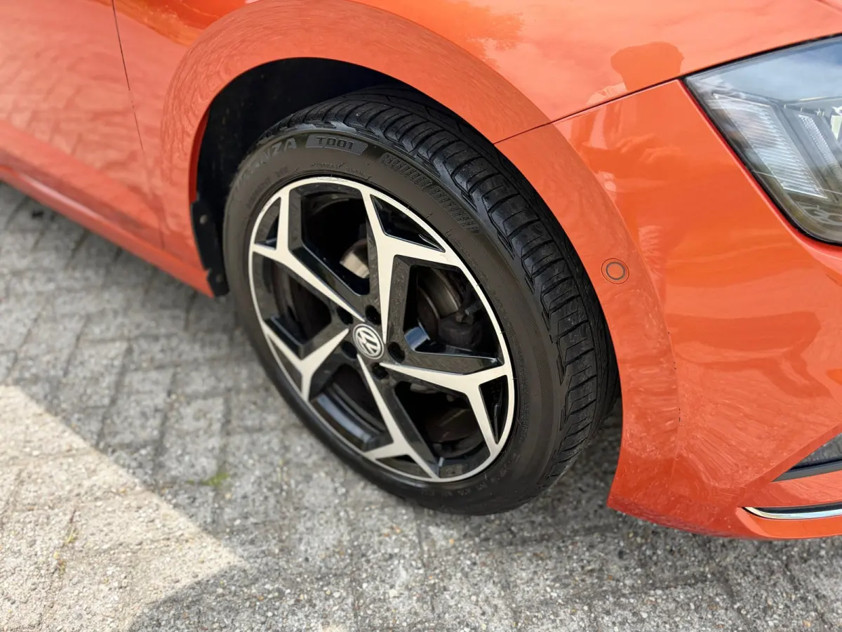 1.0 TSI Highline DSG I LED CARPLAY I PDC I CAMERA I R-LINE VELGEN