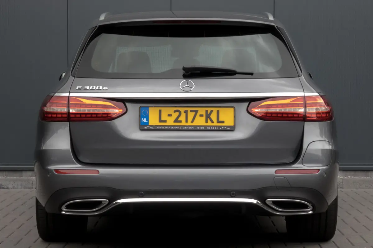 300 e AMG Line | Panoramadak | Afn. trekhaak | Burmester | LED | Stoelverwarming