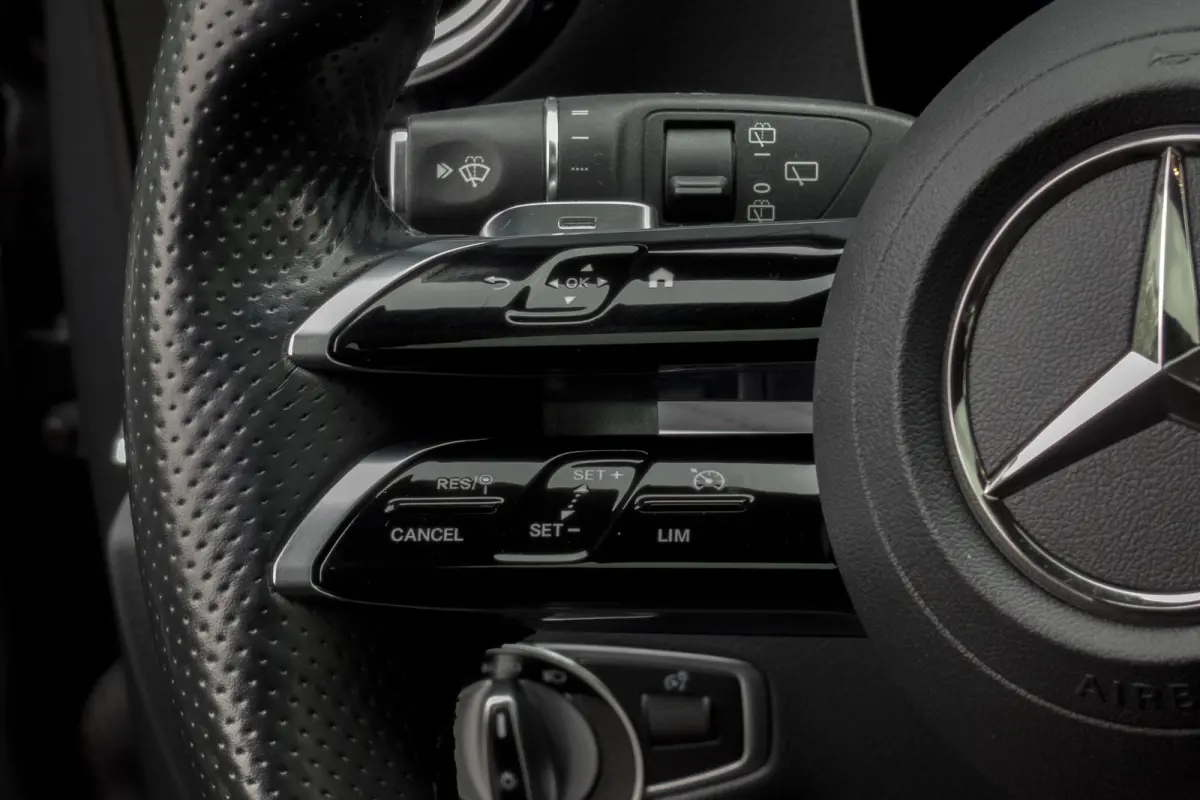 300 e AMG Line | Panoramadak | Afn. trekhaak | Burmester | LED | Stoelverwarming