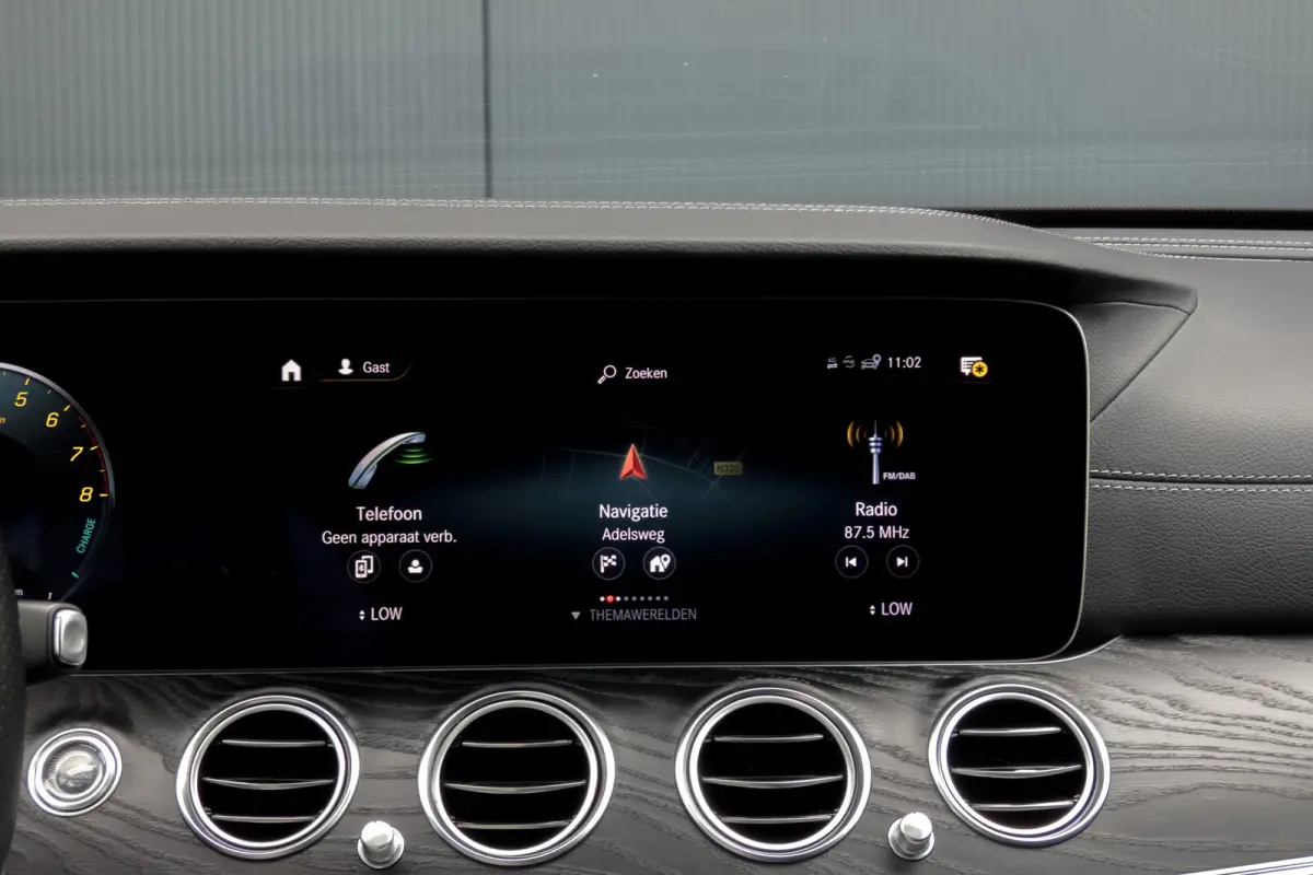 300 e AMG Line | Panoramadak | Afn. trekhaak | Burmester | LED | Stoelverwarming