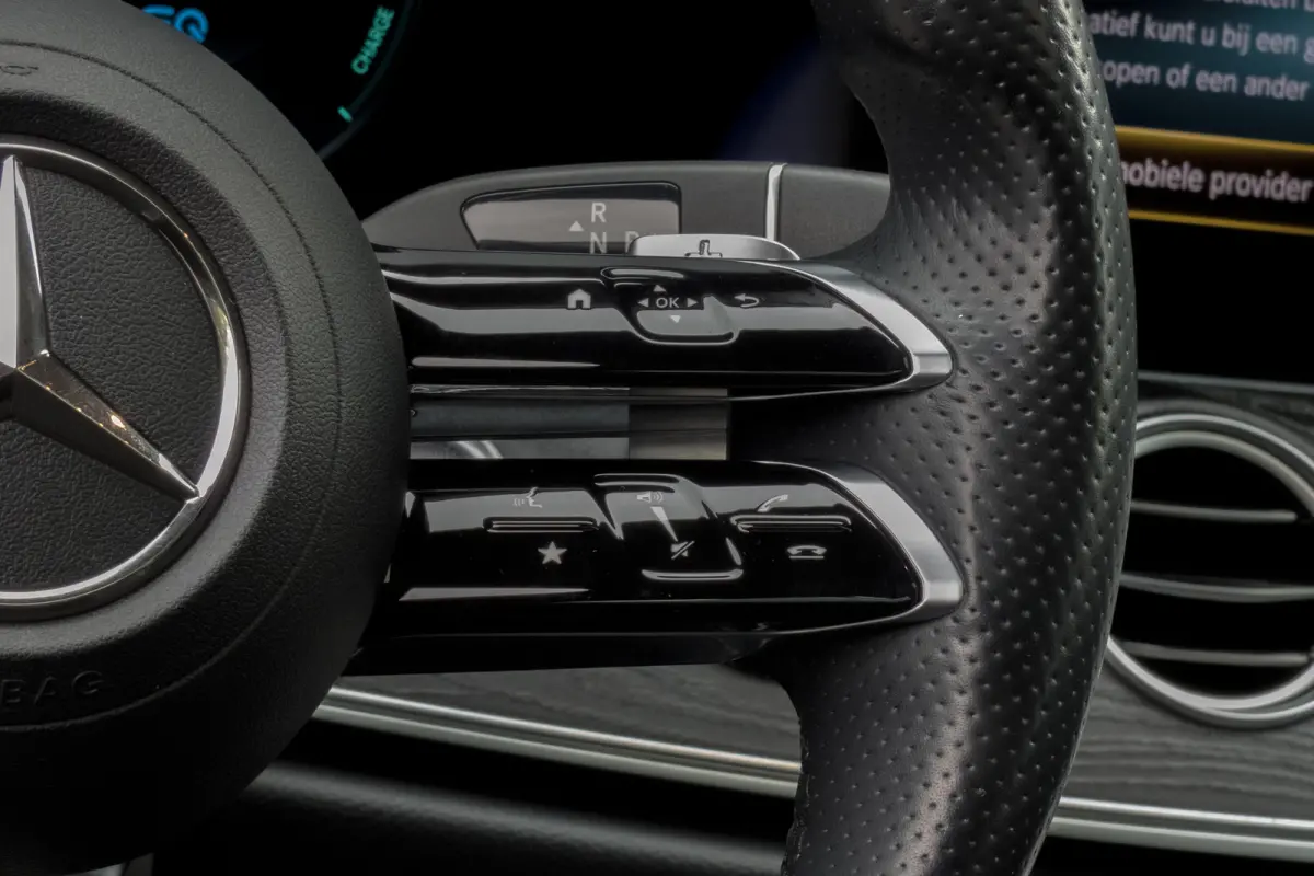 300 e AMG Line | Panoramadak | Afn. trekhaak | Burmester | LED | Stoelverwarming