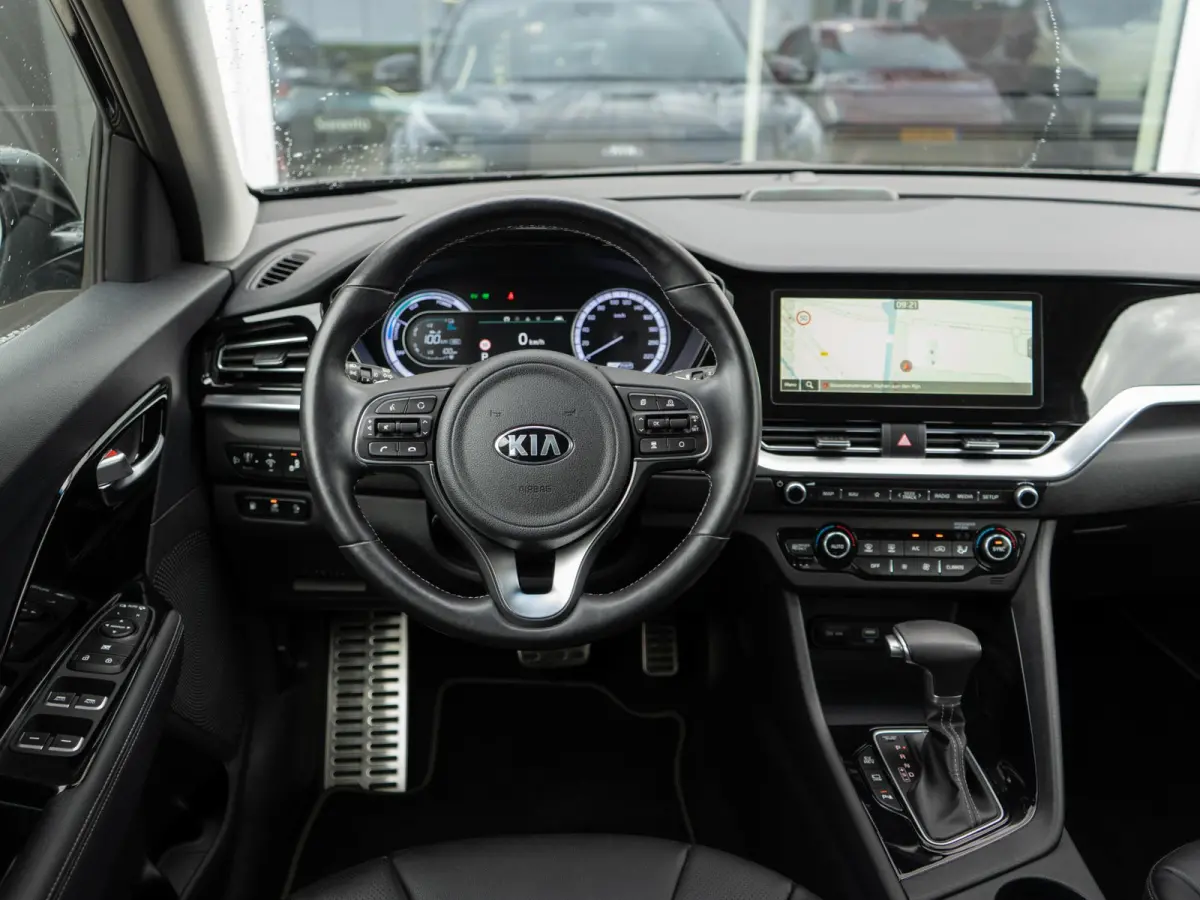 1.6 GDi PHEV DynamicPlusLine | Stoel en stuurverwarming | Navi | Clima |