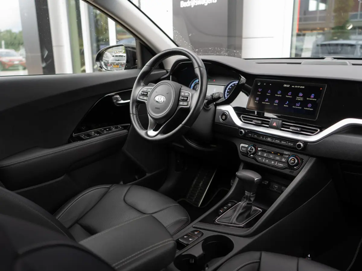1.6 GDi PHEV DynamicPlusLine | Stoel en stuurverwarming | Navi | Clima |