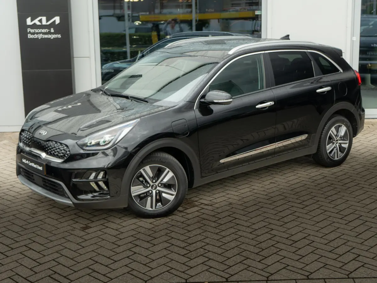 1.6 GDi PHEV DynamicPlusLine | Stoel en stuurverwarming | Navi | Clima |