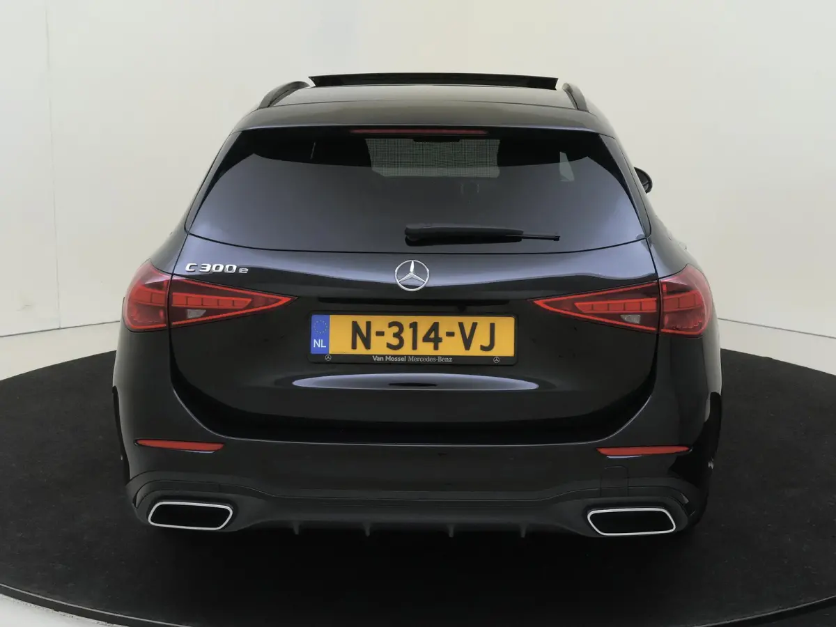 300 e AMG Line /Panoramadak /Memory /HUD /360 Camera /19 Inch /Nightpakket