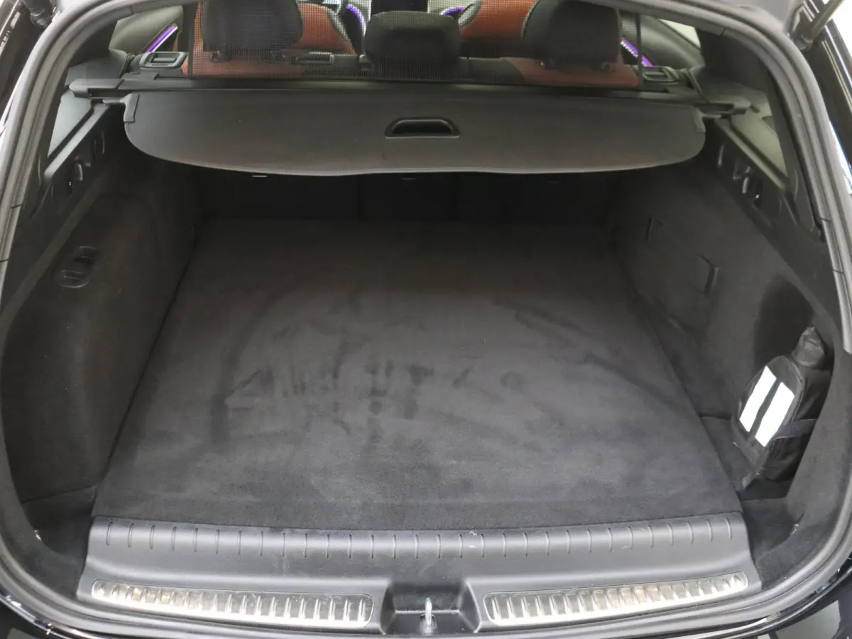 300 e AMG Line /Panoramadak /Memory /HUD /360 Camera /19 Inch /Nightpakket