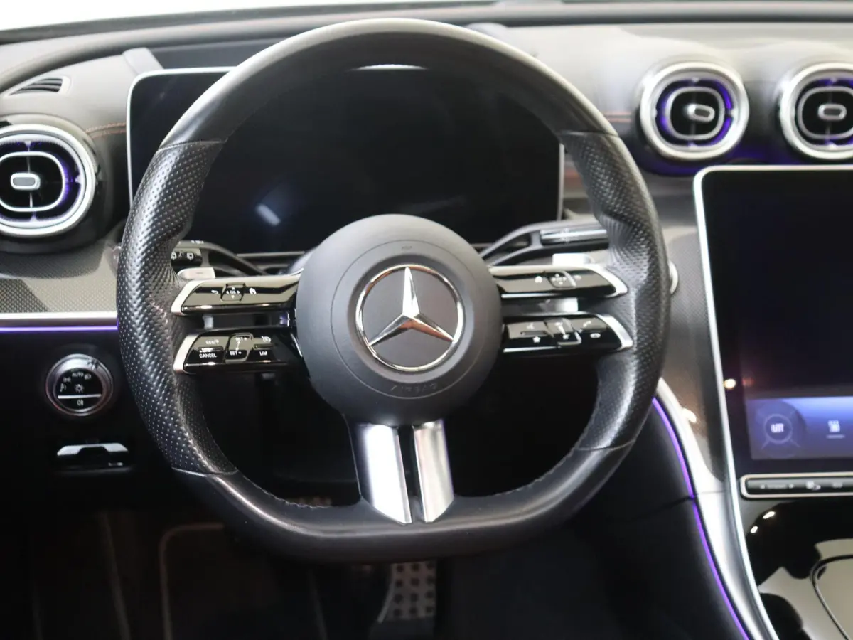 300 e AMG Line /Panoramadak /Memory /HUD /360 Camera /19 Inch /Nightpakket
