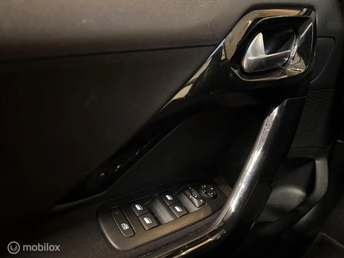 1.2 PureTech Signature AUT CARPLAY CRUISE NAVI
