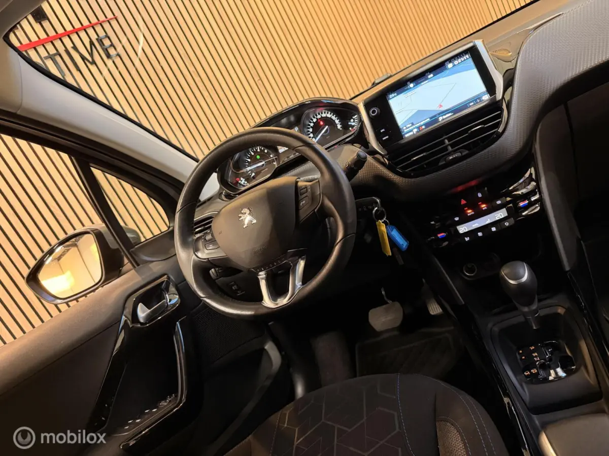 1.2 PureTech Signature AUT CARPLAY CRUISE NAVI