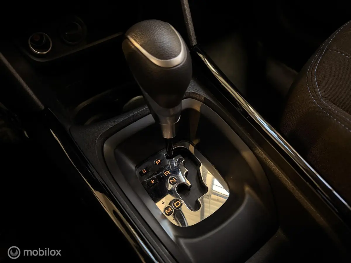 1.2 PureTech Signature AUT CARPLAY CRUISE NAVI