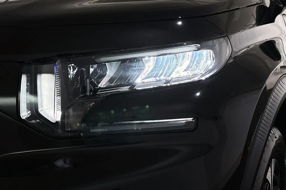 Max 113pk Comfort Range 44 kWh Camera Apple CarPlay Dodehoek