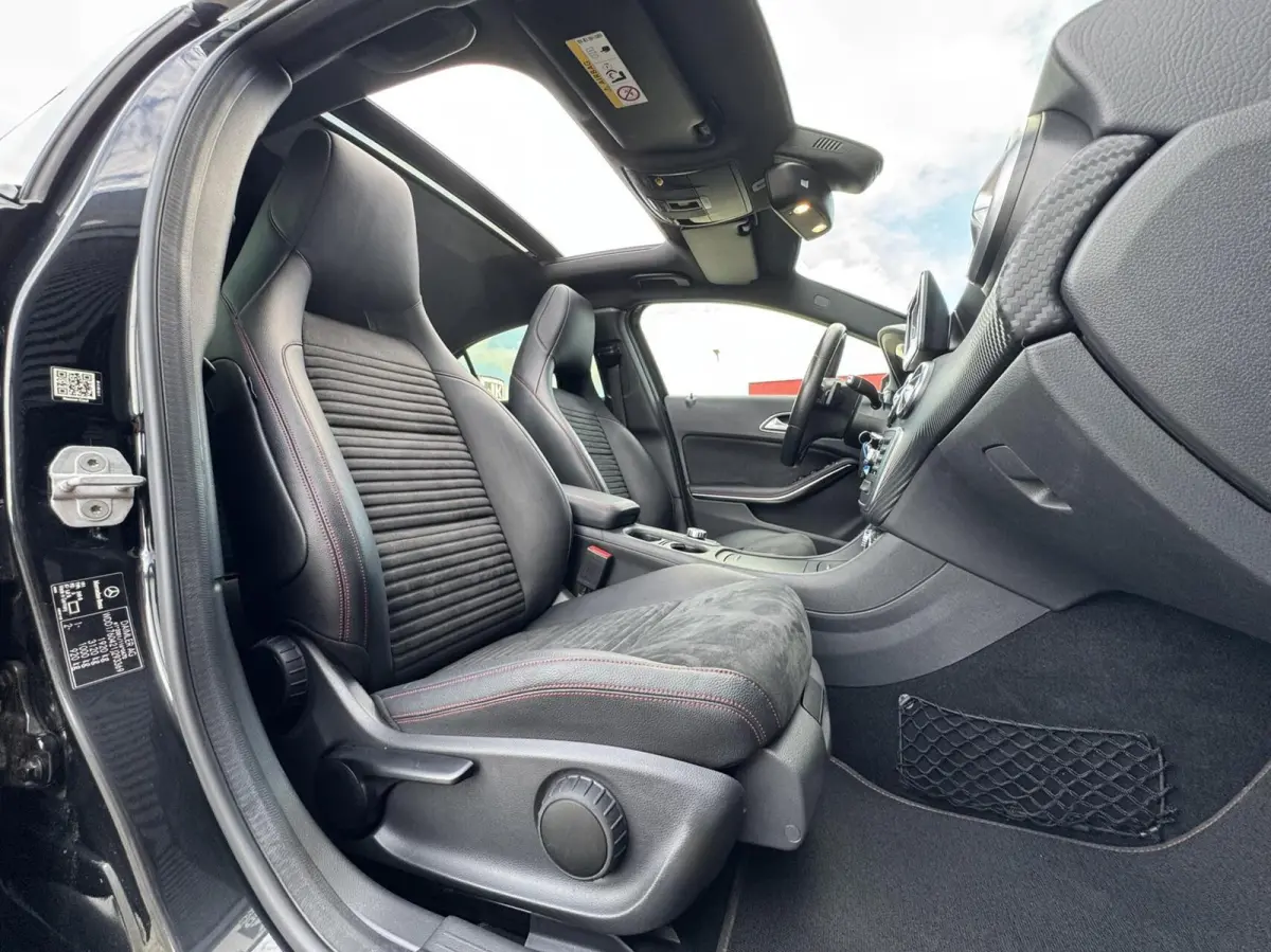 180 Prestige AMG | Pano | Xenon | Stoelverwarming