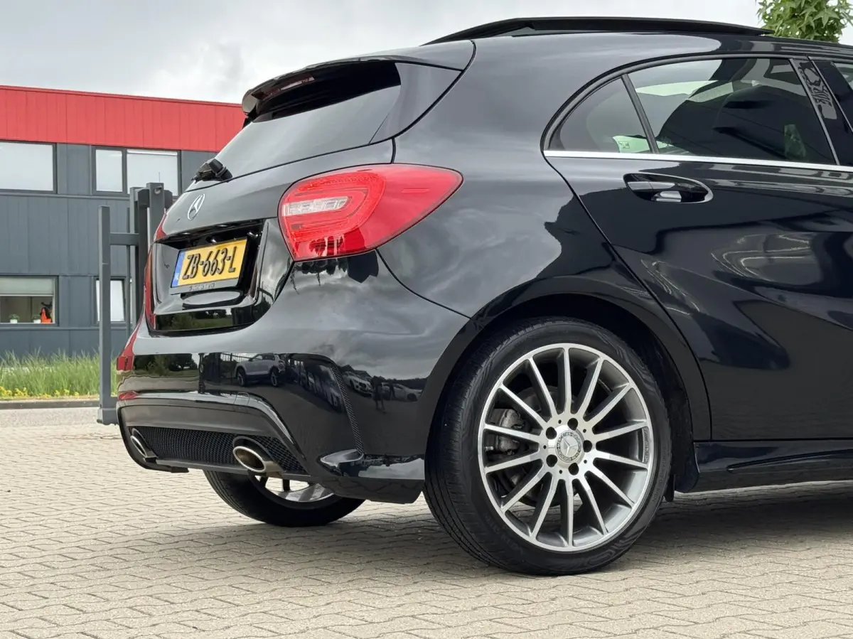 180 Prestige AMG | Pano | Xenon | Stoelverwarming