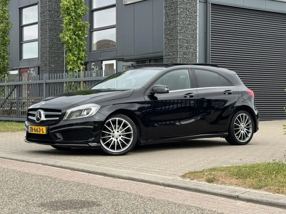 180 Prestige AMG | Pano | Xenon | Stoelverwarming