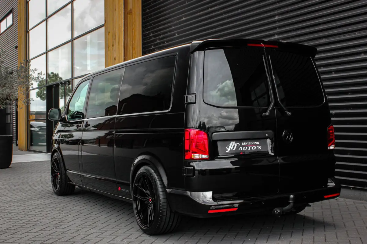 2.0 TDI L2H1 204PK BULLI DC DUBBEL CABINE / JB-EDITION / FULL OPTIONS / LEDER BEKLEDING / FULL BLACK /APPLE