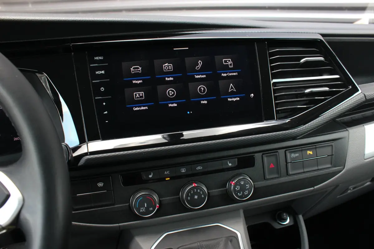 2.0 TDI L2H1 204PK BULLI DC DUBBEL CABINE / JB-EDITION / FULL OPTIONS / LEDER BEKLEDING / FULL BLACK /APPLE