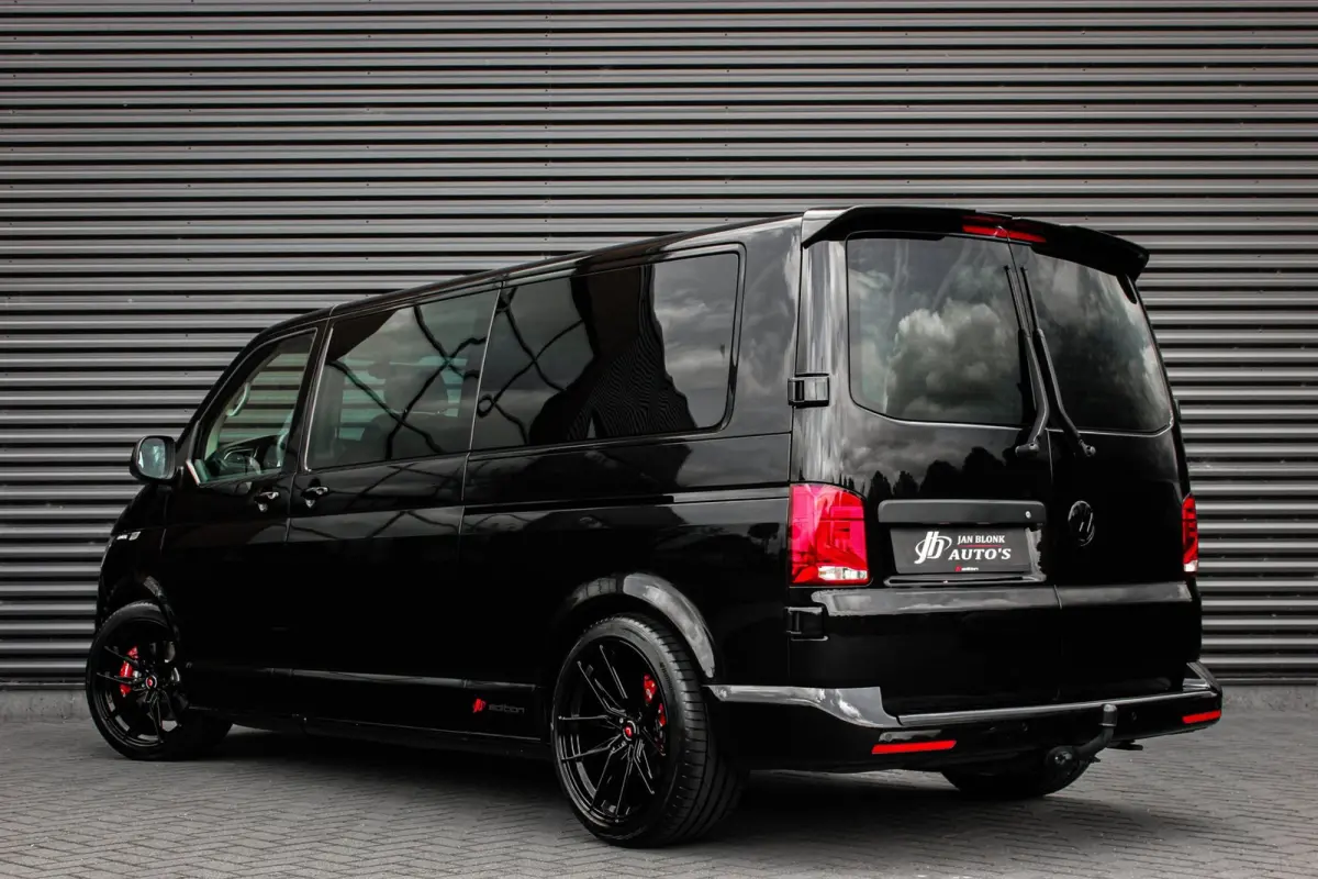 2.0 TDI L2H1 204PK BULLI DC DUBBEL CABINE / JB-EDITION / FULL OPTIONS / LEDER BEKLEDING / FULL BLACK /APPLE