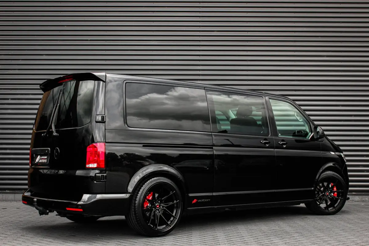 2.0 TDI L2H1 204PK BULLI DC DUBBEL CABINE / JB-EDITION / FULL OPTIONS / LEDER BEKLEDING / FULL BLACK /APPLE