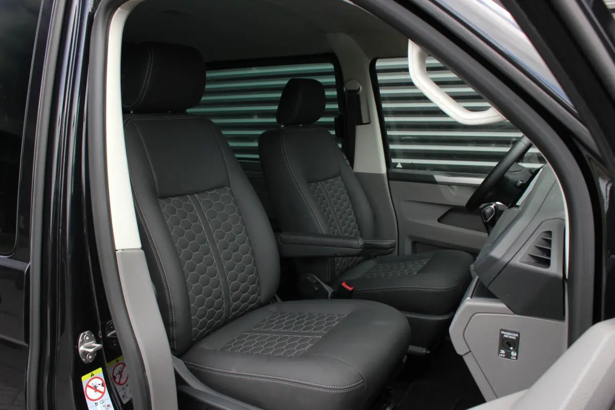 2.0 TDI L2H1 204PK BULLI DC DUBBEL CABINE / JB-EDITION / FULL OPTIONS / LEDER BEKLEDING / FULL BLACK /APPLE