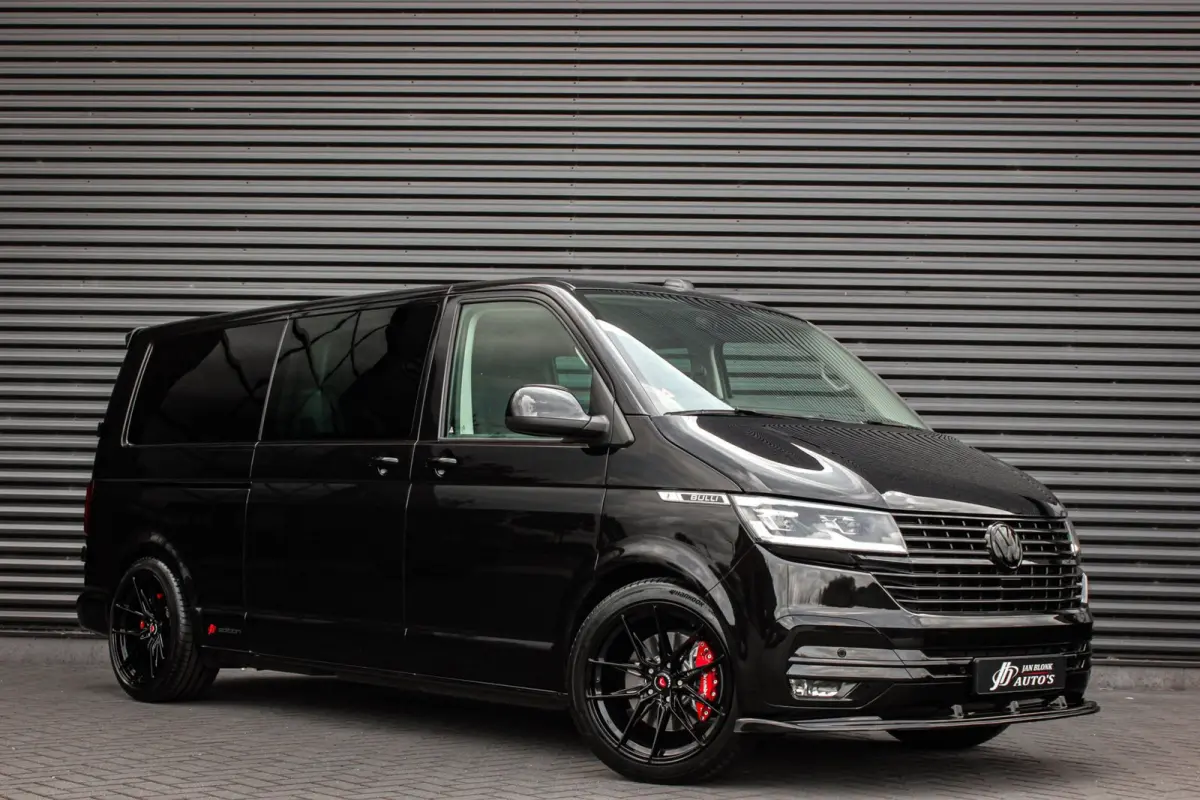 2.0 TDI L2H1 204PK BULLI DC DUBBEL CABINE / JB-EDITION / FULL OPTIONS / LEDER BEKLEDING / FULL BLACK /APPLE