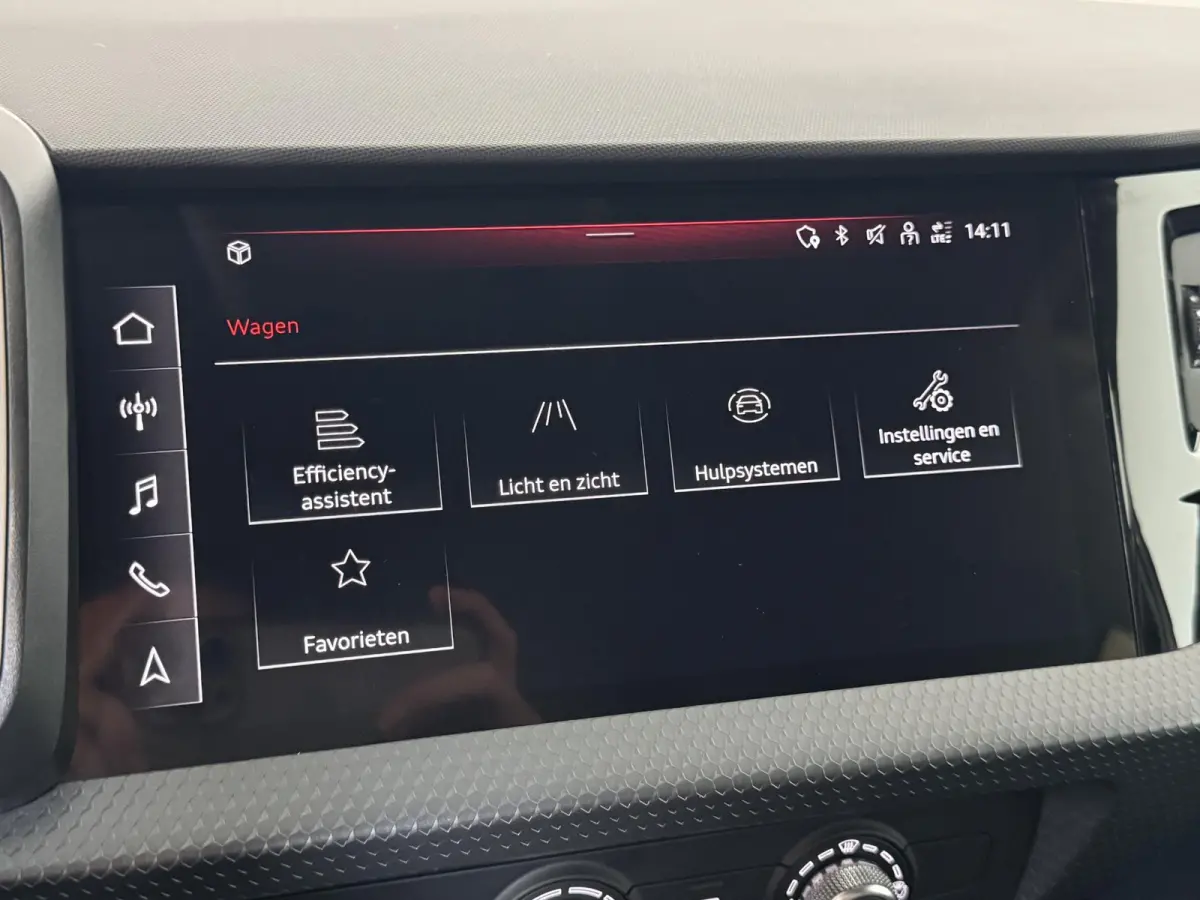 30 TFSI 110pk Pro Line Navigatie MMi plus Airco Cruise control Instap verlichting Sportstoelen Lichtmetalen velgen