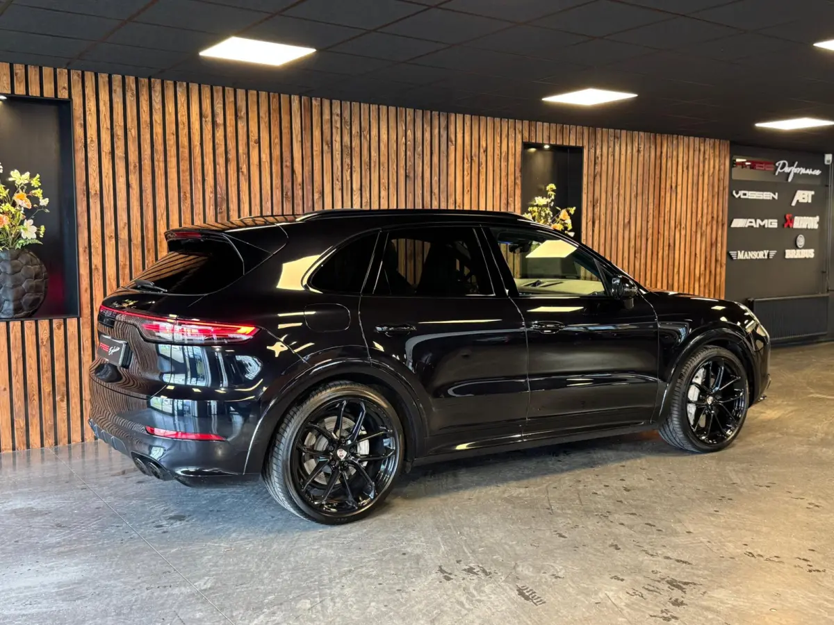4.0 Turbo / Softclose / Nightvision / Matrix / Sport Chrono / Stoelventilatie / Trekhaak