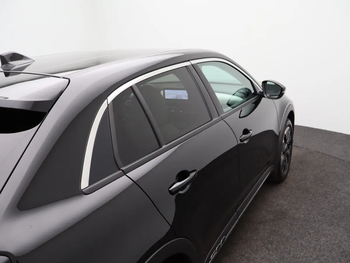 La Prima 54 kWh | SOH 98% | Keyless | Dodehoekdetectie | Navi | Stoelverwarming | 18"LMV | Camera | Cruise | Clima | Carplay |