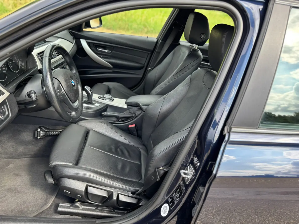 335i High Executive Aut/Leder/Navi Head up/
