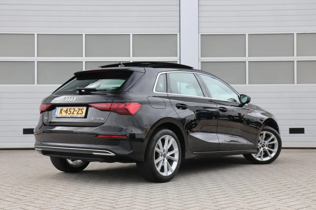 30 TFSI 110pk S-tronic Business edition | Panoramadak | Apple Carplay/Android Auto | Cruise Control