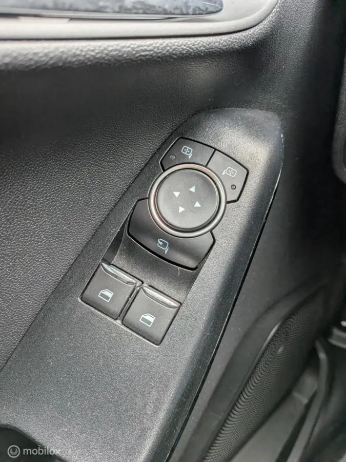 1.1 CRUISE|PDC|CARPLAY|1E EIG.