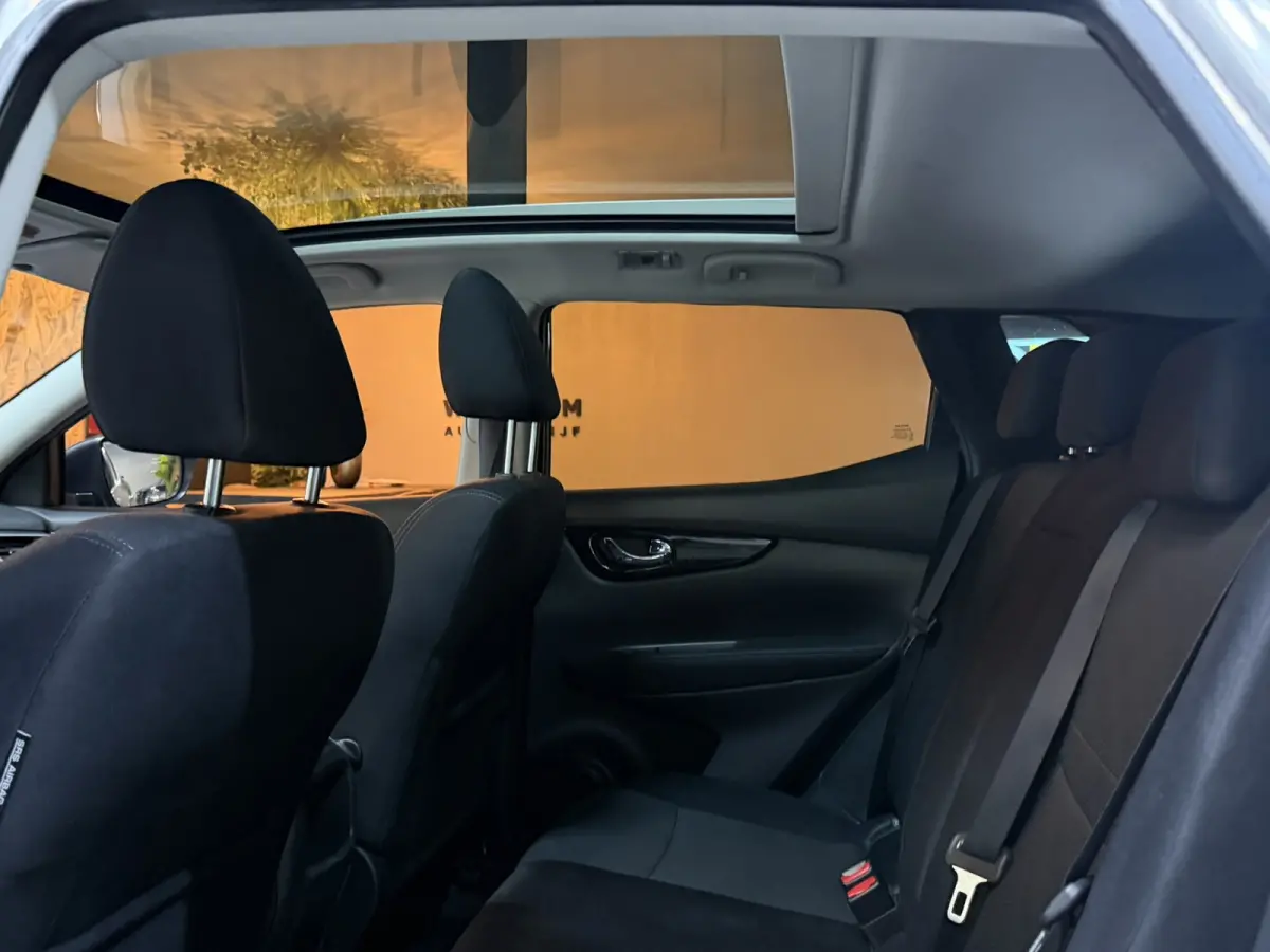 1.2 Connect Edition|NAP|NL Auto|Keyless|Pano|360 Camera|Trekhaak|Allseason|Garantie|Rijklaar